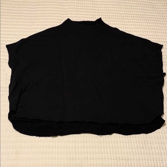 Frank & Eileen Black Capelet Top - Picture 4 of 6